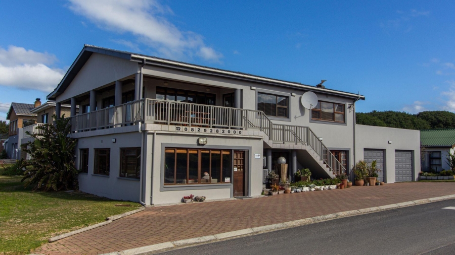5 Bedroom Property for Sale in Kleinbaai Western Cape